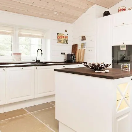 Tatil Evi Sleeps 6 Wifi Ørby