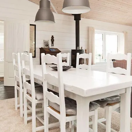 Sleeps 6 Wifi * Ørby