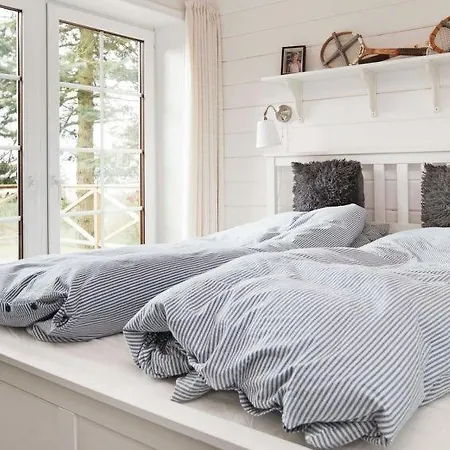 Sleeps 6 Wifi * Ørby
